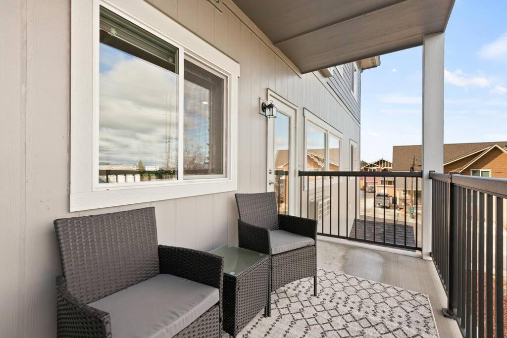 Appartamento Brand New 2 Bd 2 Bth Near Dt And Perry District Spokane Esterno foto