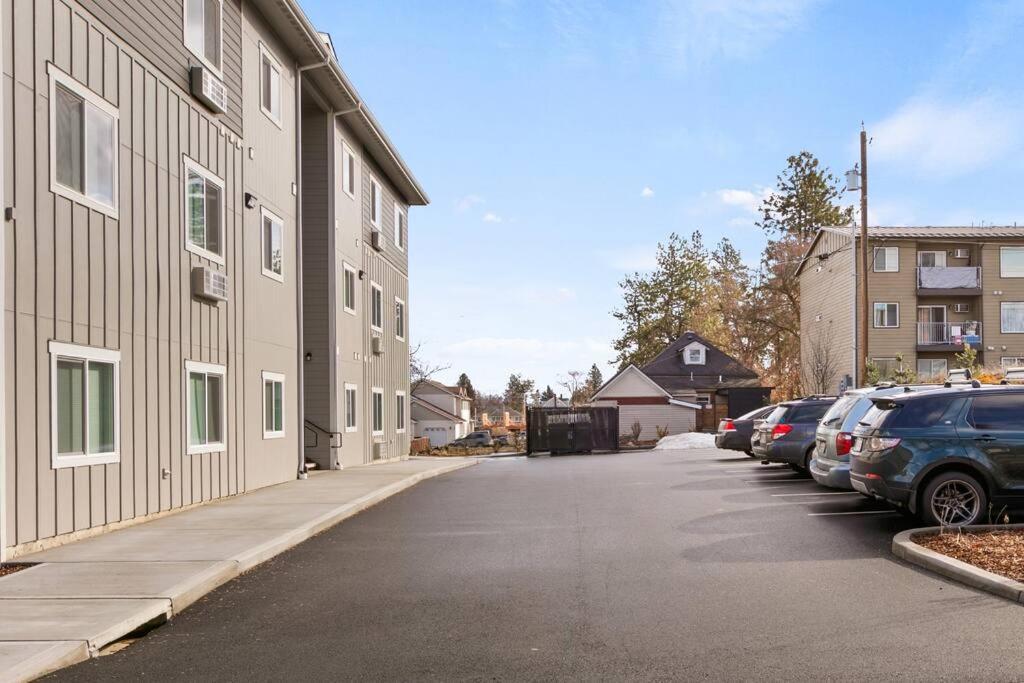 Appartamento Brand New 2 Bd 2 Bth Near Dt And Perry District Spokane Esterno foto