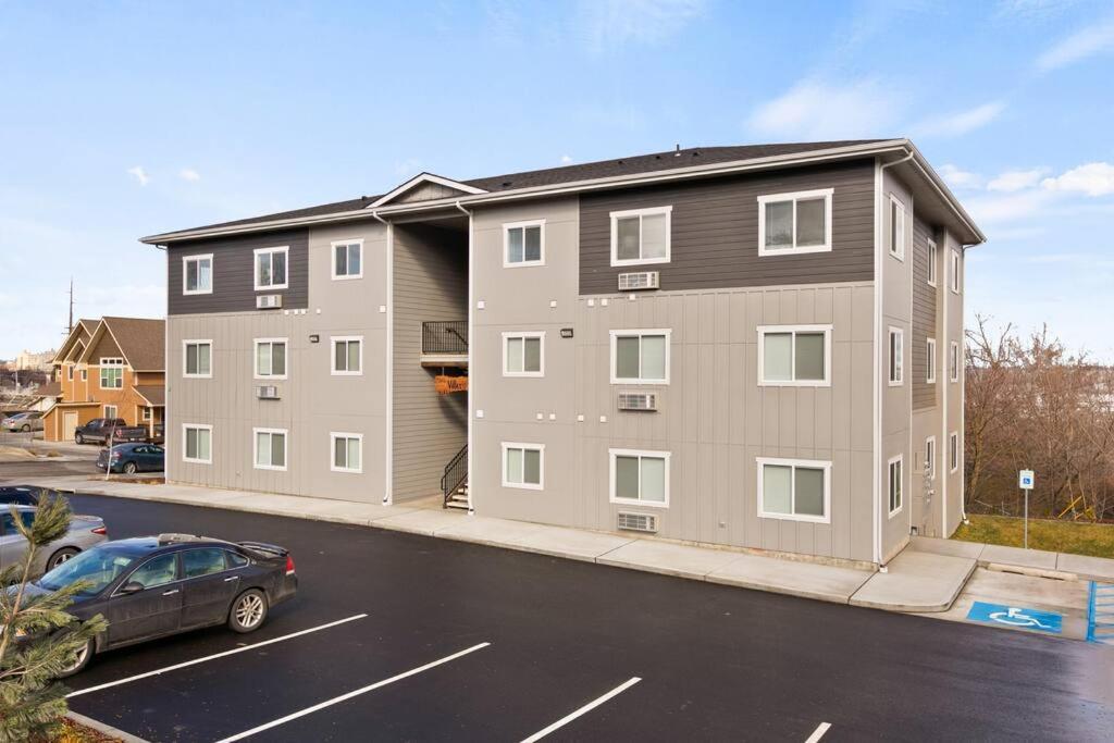 Appartamento Brand New 2 Bd 2 Bth Near Dt And Perry District Spokane Esterno foto