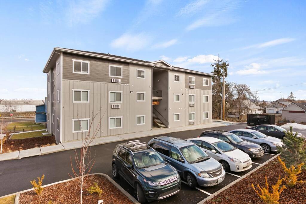 Appartamento Brand New 2 Bd 2 Bth Near Dt And Perry District Spokane Esterno foto