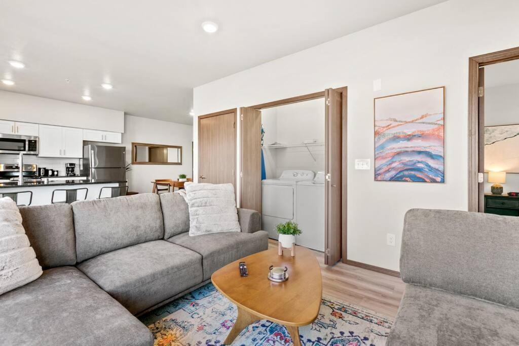 Appartamento Brand New 2 Bd 2 Bth Near Dt And Perry District Spokane Esterno foto